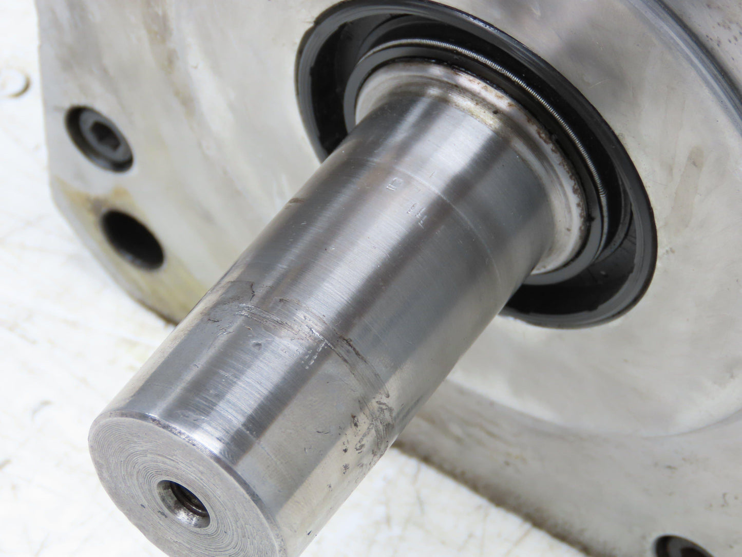 Okuma BL-MP400J-20SNB AC Servo Motor 6.7kW 2000 RPM 143V 40.8A 3PH Encoder