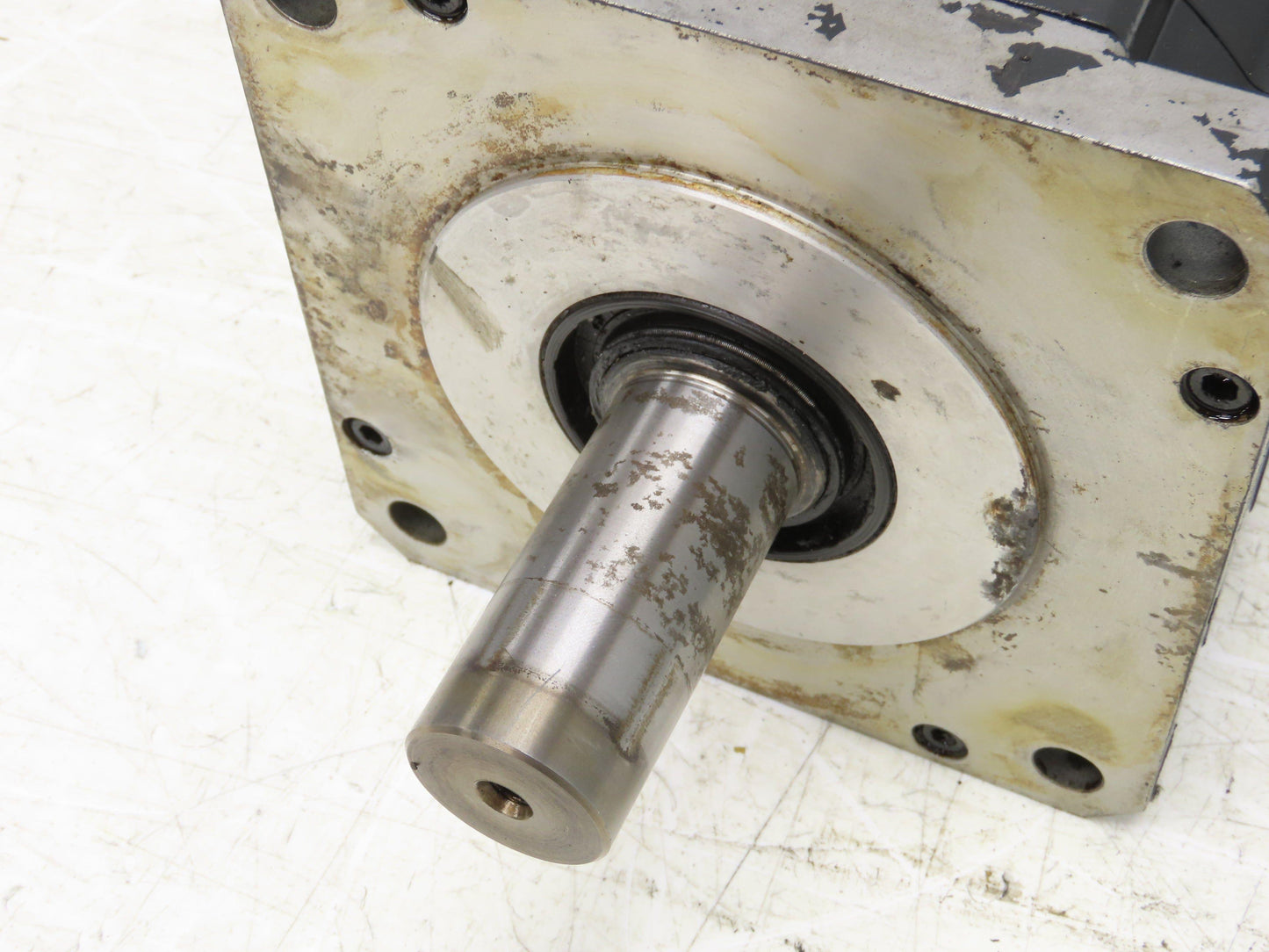 Okuma BL-MC400J-15S AC Servo Motor 6kW 1500 RPM 26A 145V 3PH Encoder ER-J-7200D