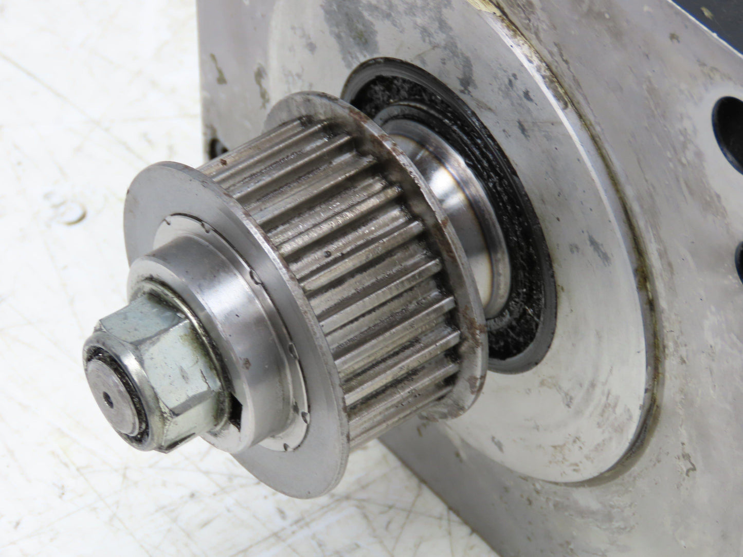 Okuma BL-MC200J-20T AC Servo Motor 4kW 2000 RPM 157V 16.2A 3PH Encoder