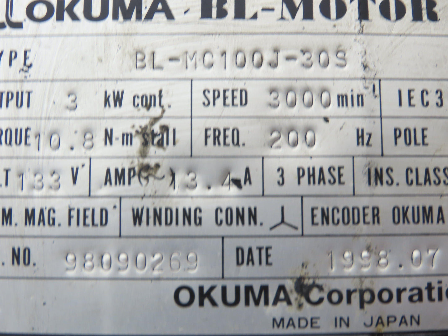 Okuma BL-MC100J-30S AC Servo Motor 3kW 3000 RPM 133V 13.4A 3PH Encoder
