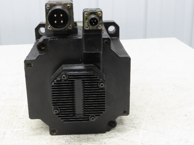 Okuma BL-MC100J-30SNA AC Servo Motor 3kW 3000 RPM 14.7A 133V 3PH Encoder