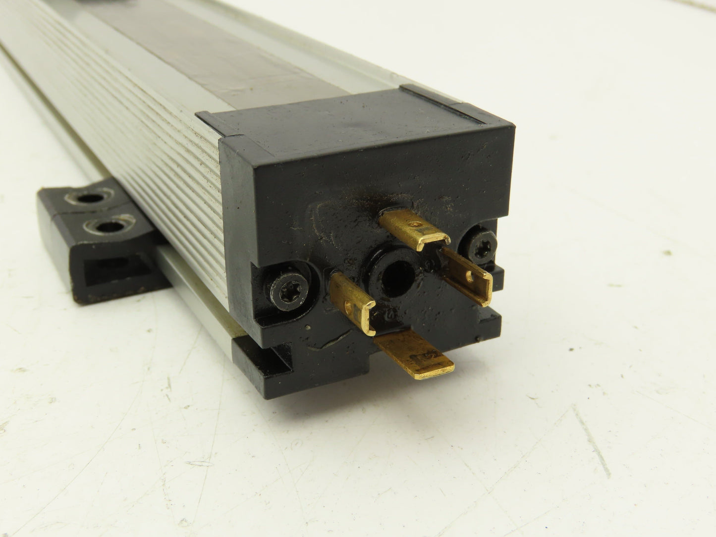 Novotechnik TLH-0150 Linear Position Transducer Sensor 150mm Range No Tag