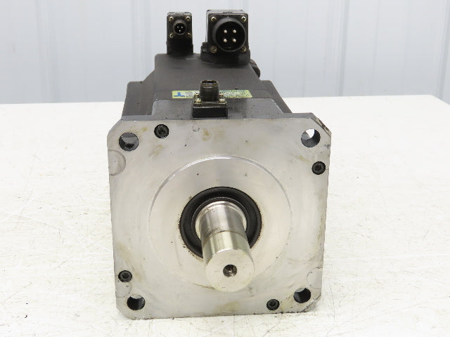 Okuma BL-MC300J-20SB AC Servo Motor 6kW 2000 RPM 133V 28.6A 3PH Encoder