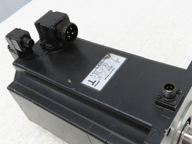 Okuma BL-MC300J-20SB AC Servo Motor 6kW 2000 RPM 133V 28.6A 3PH Encoder