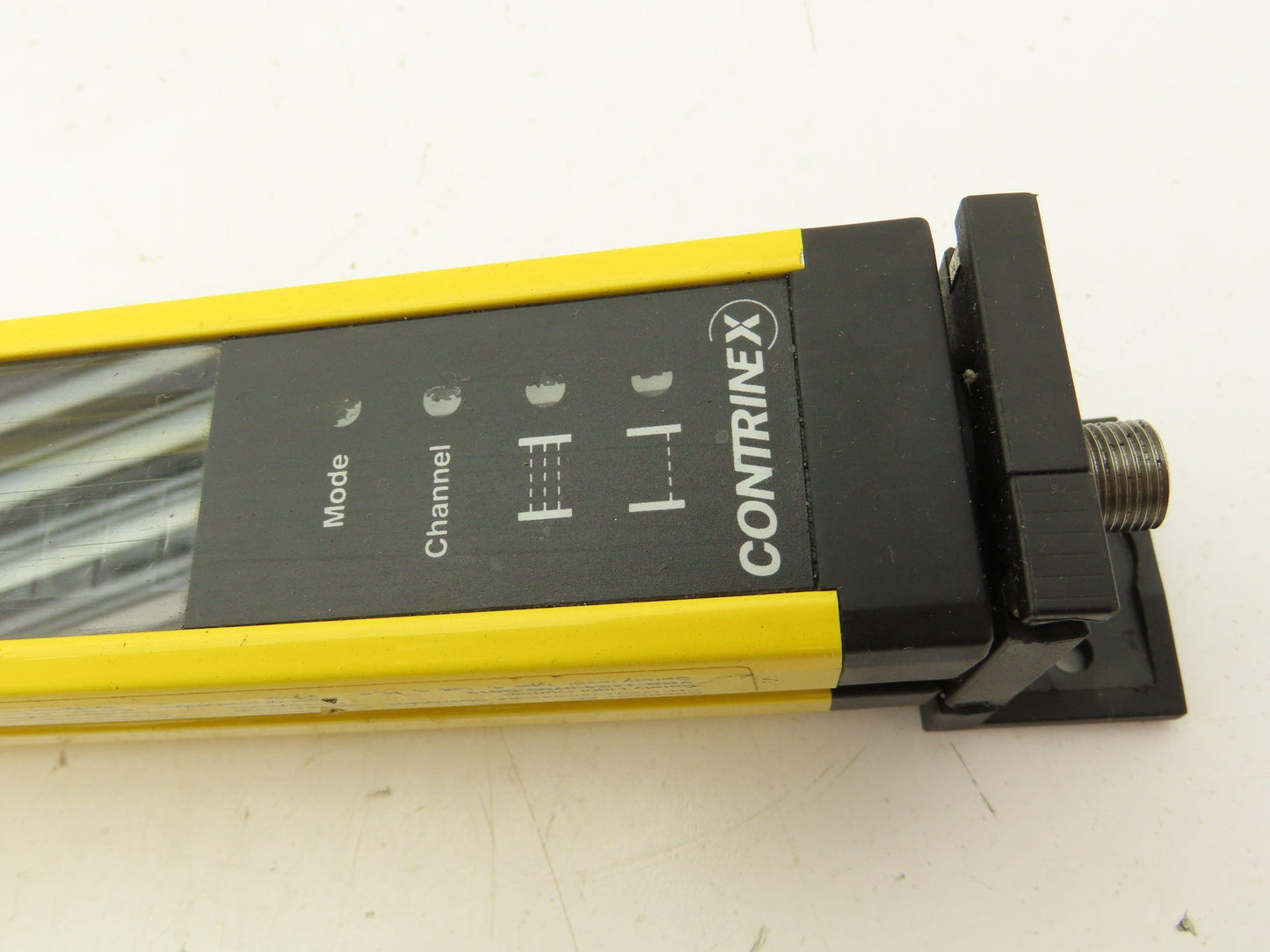 Contrinex YBB-14S4-0700-G012 Safetinex Safety Light Curtain Sender 653mm Long