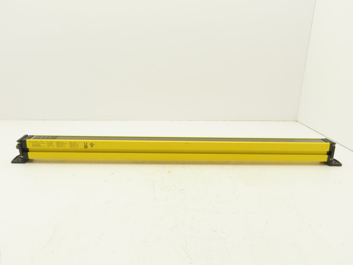 Contrinex YBB-14S4-0700-G012 Safetinex Safety Light Curtain Sender 653mm Long