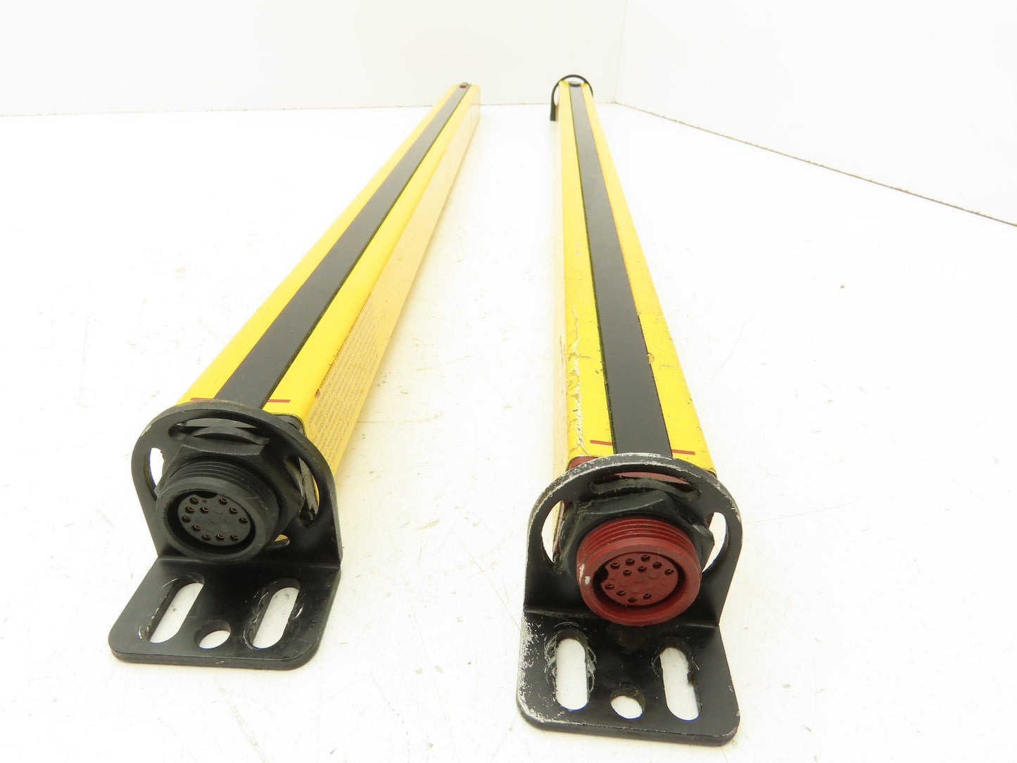 Sti FS4324BR-1 Flexsafe Light Curtain 24" FS4300 Receiver Transmitter Set