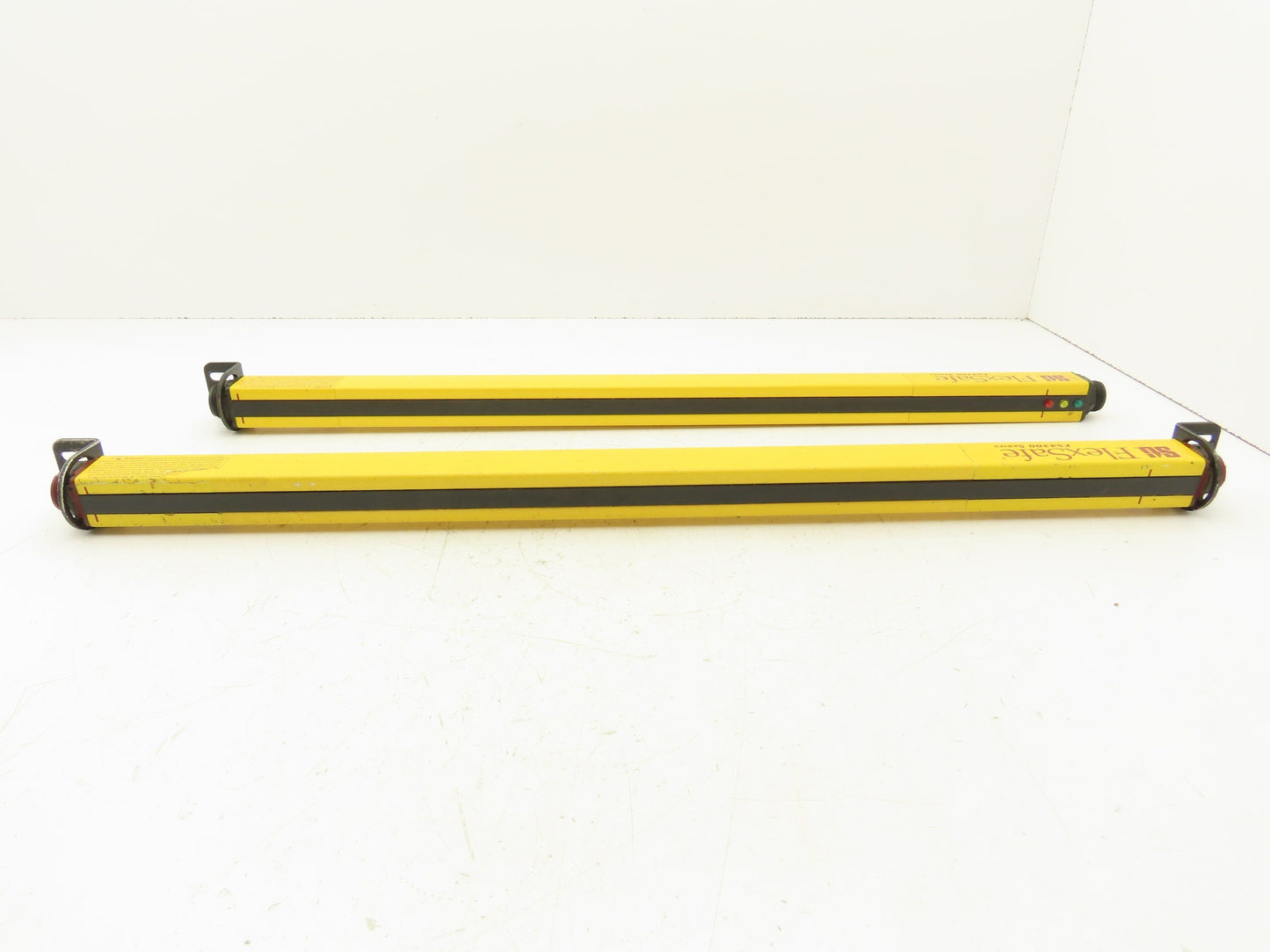 Sti FS4324BR-1 Flexsafe Light Curtain 24" FS4300 Receiver Transmitter Set