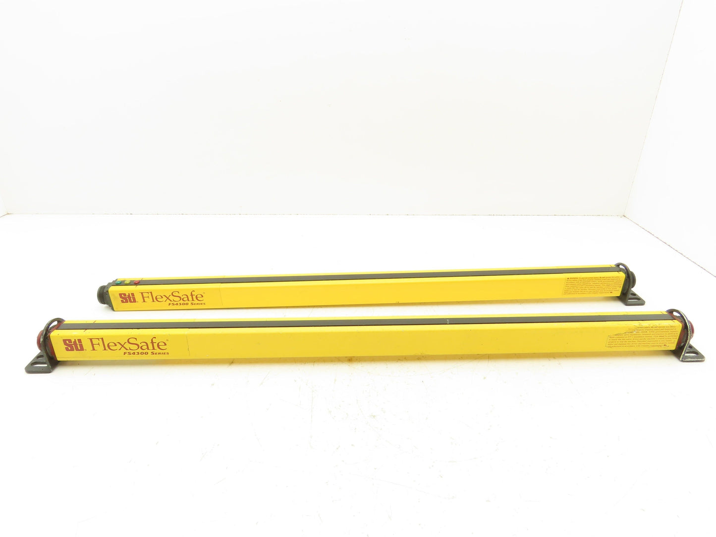 Sti FS4324BR-1 Flexsafe Light Curtain 24" FS4300 Receiver Transmitter Set