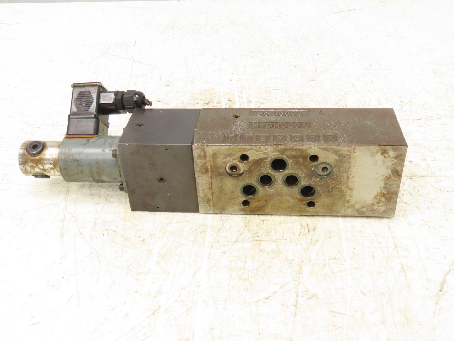 Husky Hydrolux ZFDPCMEP10PPA4EK0ZS3B/DME210 Hydraulic Proportional Valve