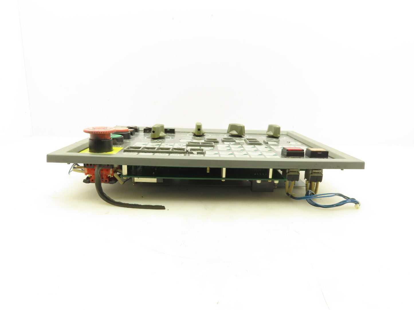 Okuma E0105-566-103-3 MPN7000 M-S HMI Operator Control Panel