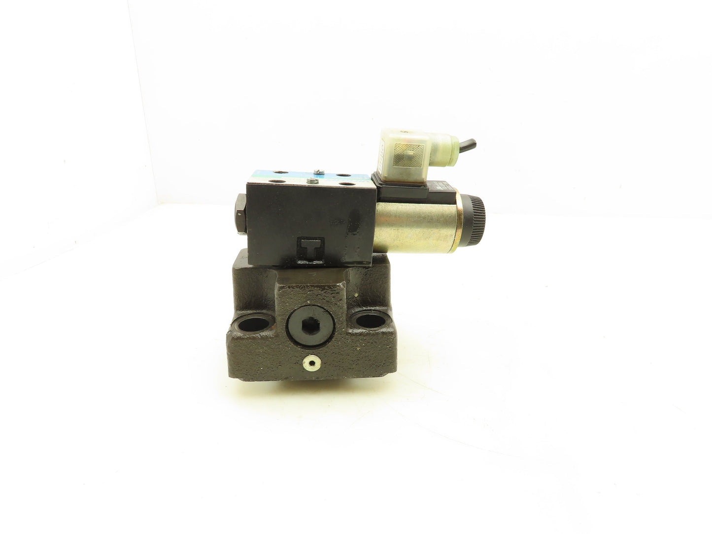 Vickers CVCS-32-W11-S2-10-S20-A00-B99-Y10 Cartridge Valve Control Cover 24V
