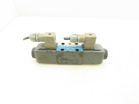 Vickers DG4V-3-6C-M-U-HL7-60 Directional Control Solenoid Valve 24VDC