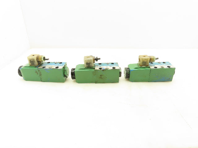 Vickers DG4V-3-2AL-M-U-HL7-60 Directional Control Solenoid Valve 24VDC  Lot of 3