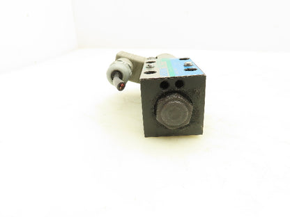 Vickers DG4V-3S-2AL-M-U-HL7-60 Directional Control Solenoid Valve 24VDC