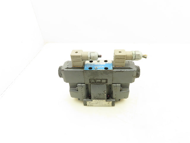 Vickers DG5S-5-2C-T-M-U-H7-21 Directional Control Solenoid Valve 24V DG4V-3-6C
