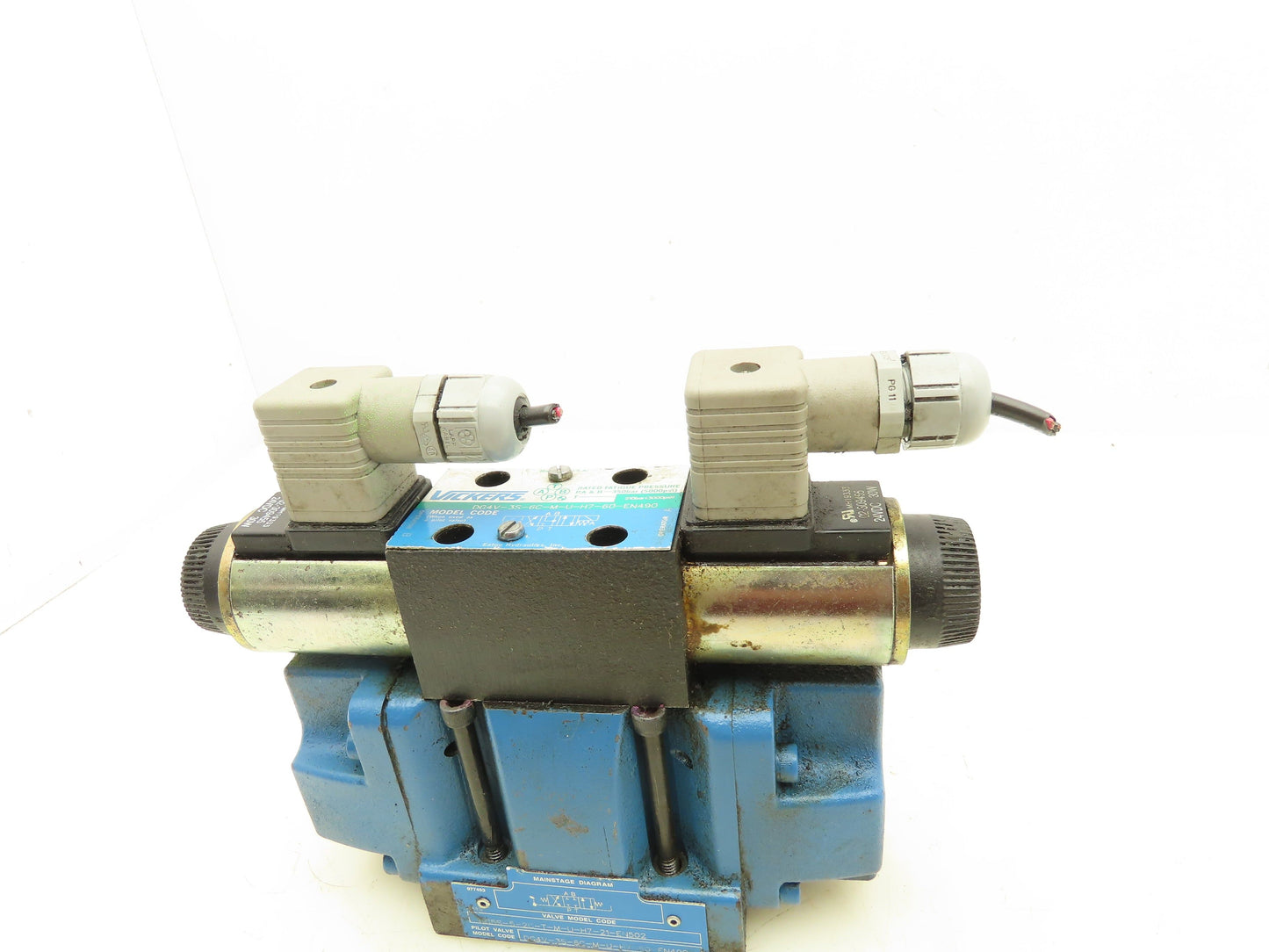 Vickers DG5S-5-2C-T-M-U-H7-21 Directional Control Solenoid Valve 24V DG4V-3S-6C