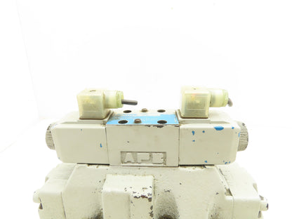 Vickers DG5V-8-H-31C-E-T-M-U-HL-B13-10 Directional Control Solenoid Valve 24V