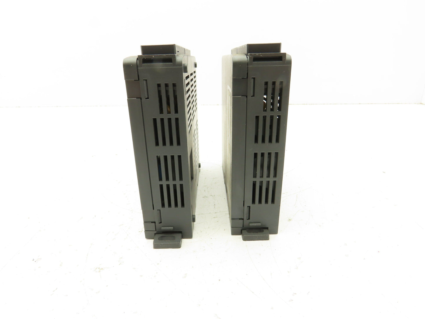 Okuma DN-OC-16PC PLC Output Module 4-Pin Lot of 2