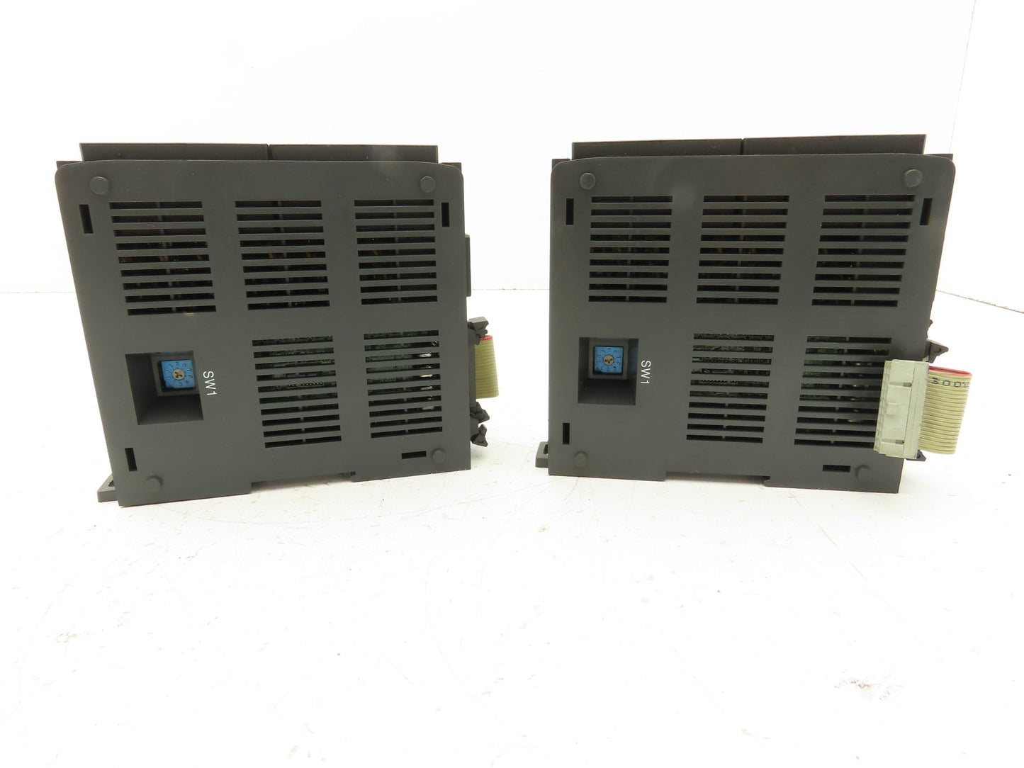 Okuma DN-OC-16PC PLC Output Module 4-Pin Lot of 2