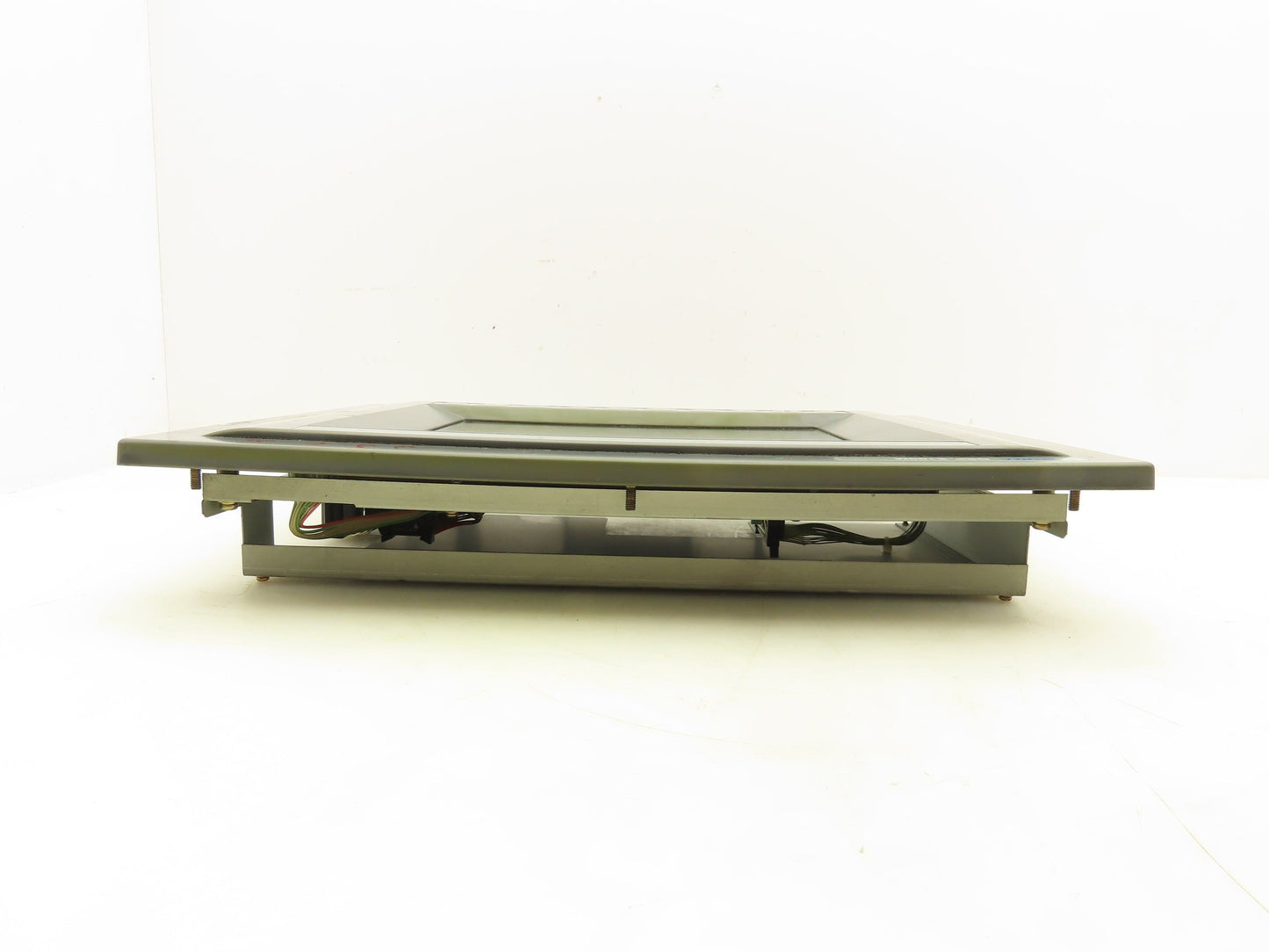 Okuma E0105-653-440 OSP-E100M HMI Touchscreen Operator Control Panel