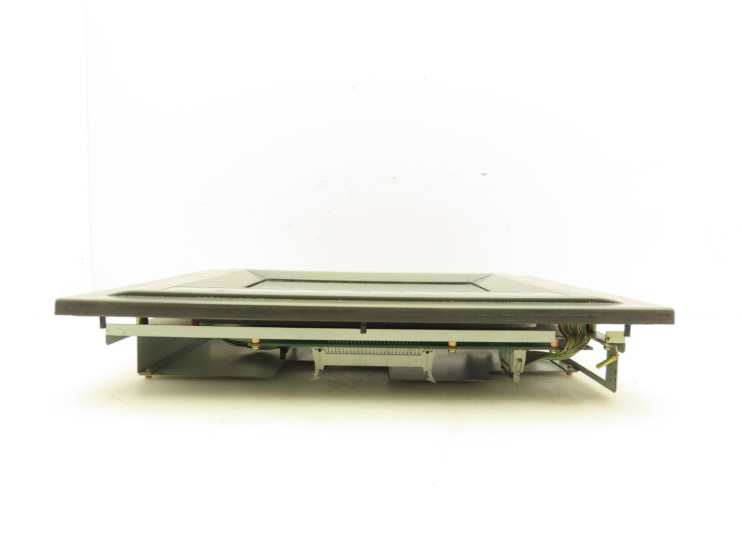 Okuma E0105-653-440 OSP-E100M HMI Touchscreen Operator Control Panel