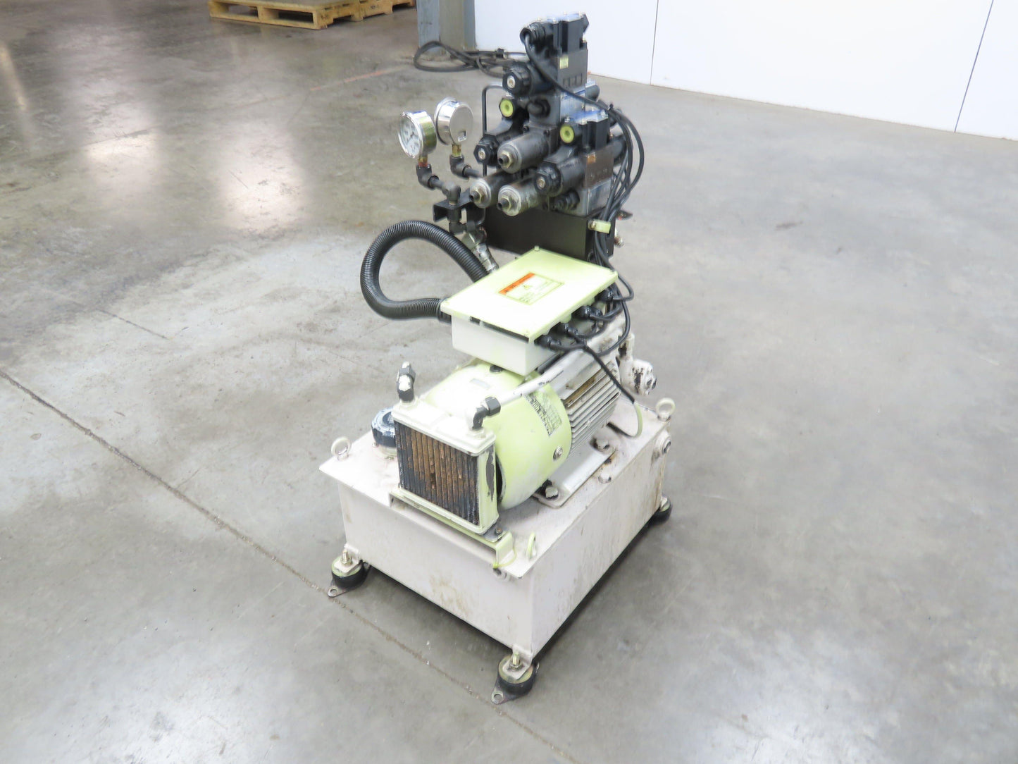 Okuma Hydraulic Power Unit 5 Gallon 8 GPM 1000 PSI Nachi UNI Pump 3Hp 220V 3PH