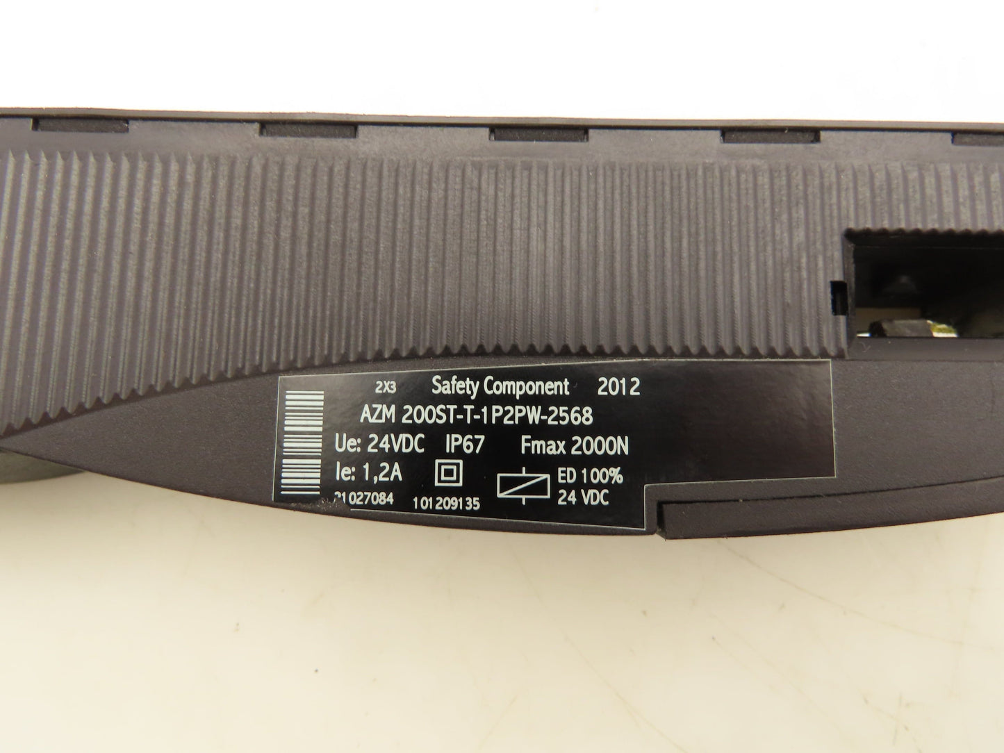 Schmersal AZM 200ST-T-1P2PW-2568 Safety Door Latch Interlock Solenoid