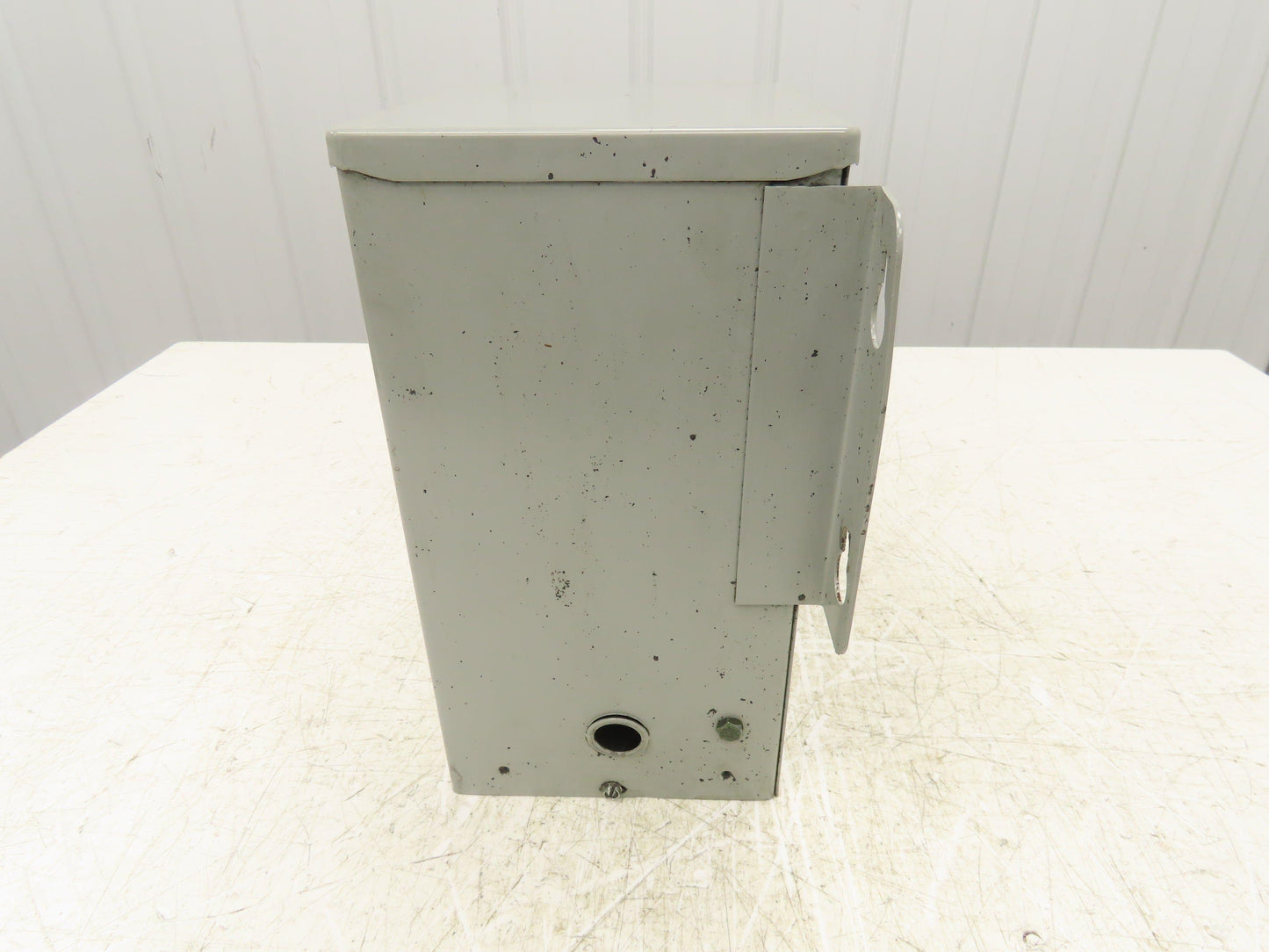 Sola Hevi-Duty HS5F3AS Transformer 3kva 1PH 240/480HV 120/240LV Type 3R