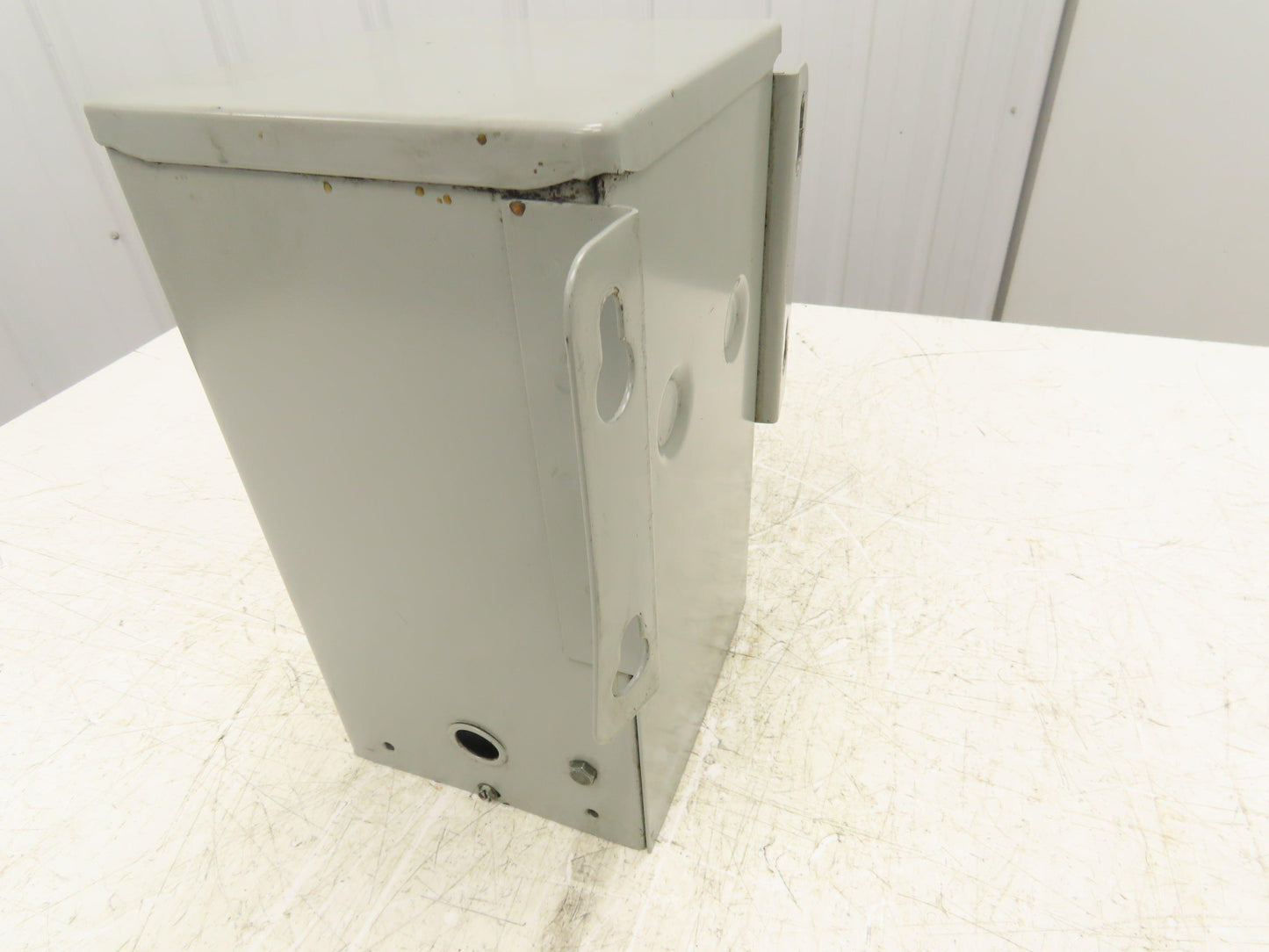 Sola Hevi-Duty HS5F3AS Transformer 3kva 1PH 240/480HV 120/240LV Type 3R