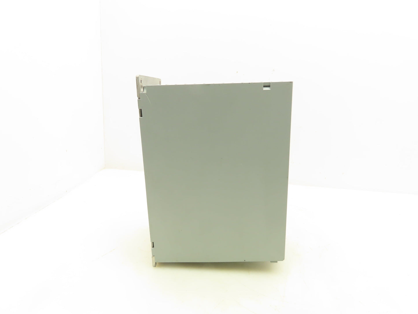 General Electric 131H6956 Variable Frequency Drive 10Hp VFD 480V 3Ph AF-650