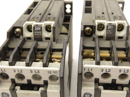 General Electric CR7ZA 10 Contactor Relay 24V Coil 600V 5HP 3PH Lot of 2