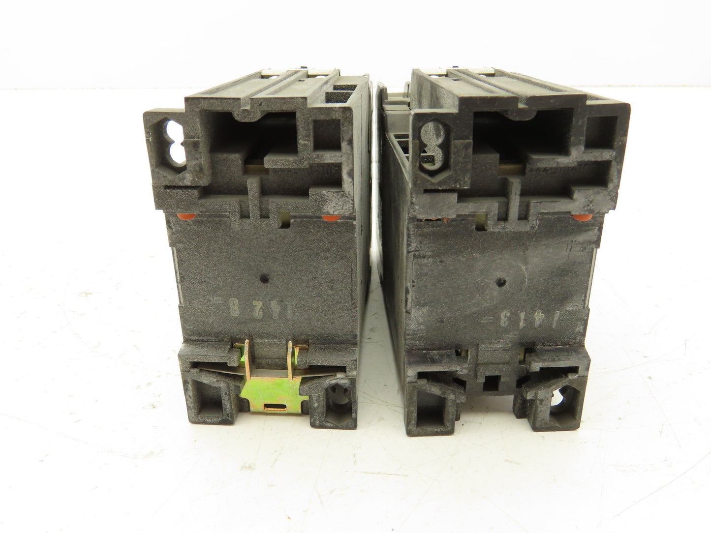 General Electric CR7ZA 10 Contactor Relay 24V Coil 600V 5HP 3PH Lot of 2
