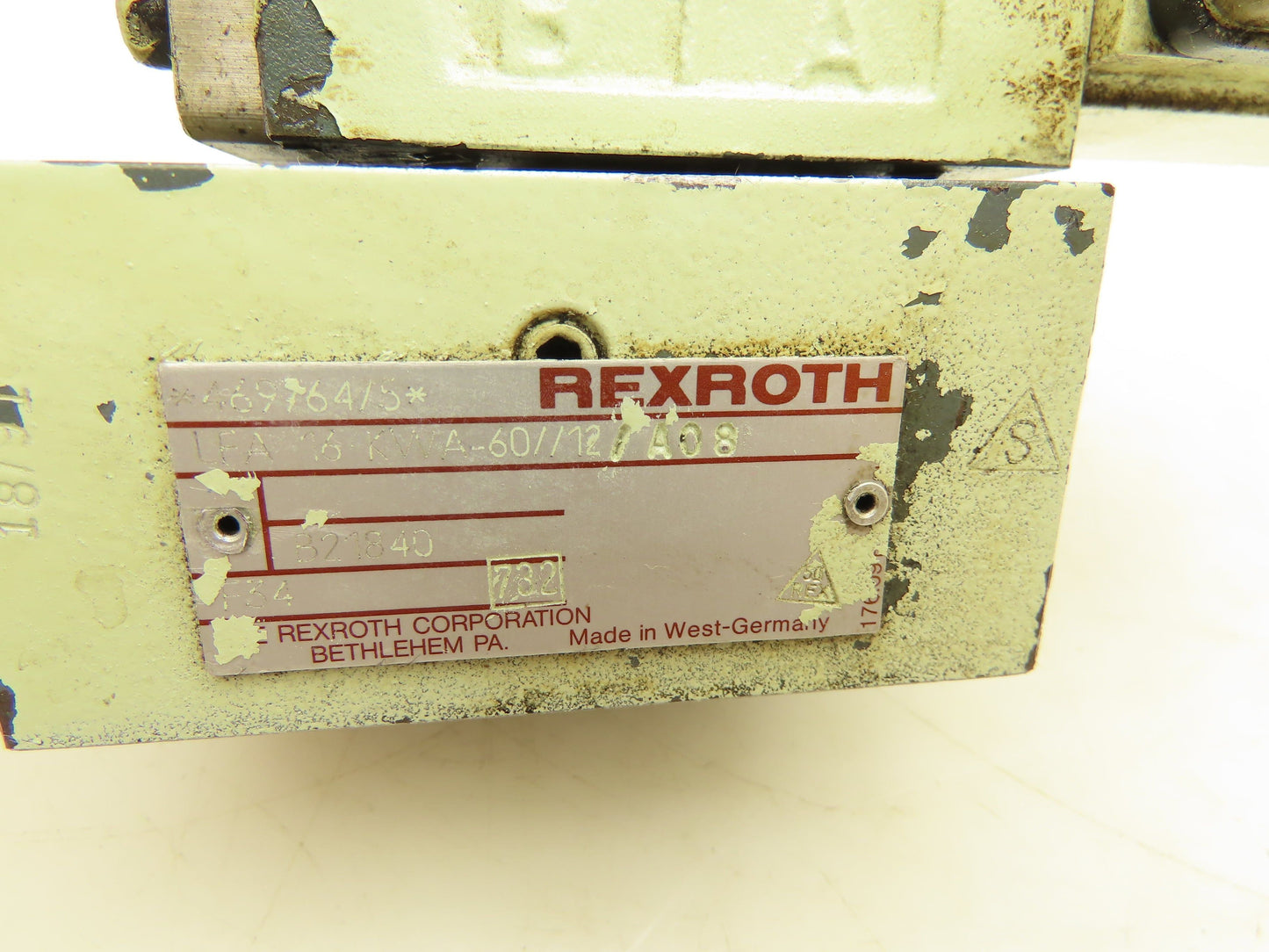 Rexroth LFA16 KWA-60/12/A08 Hydraulic Cartridge Valve Control Cover 4WE6D51 24V