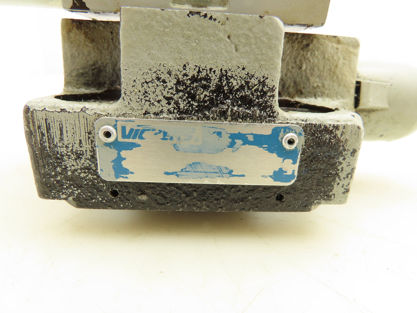 Vickers CVCS-25-C1-S2-W-250-11-S24-AP10-P10 Cartridge Valve Control Cover DG4V