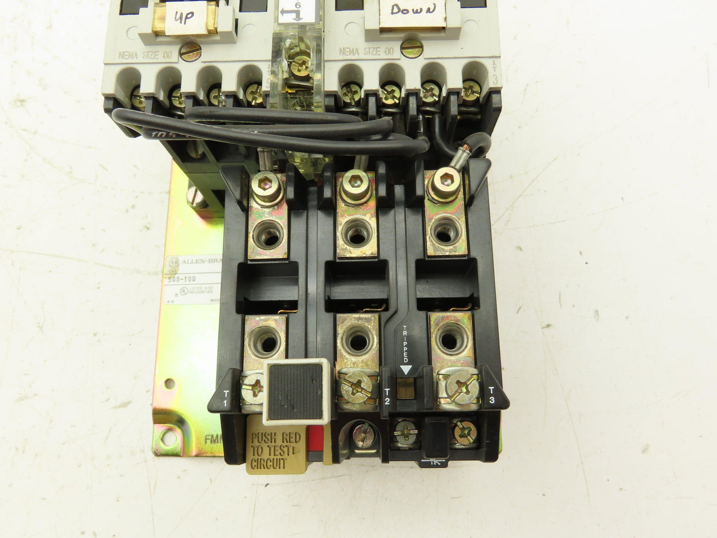 Allen Bradley 500-T0D94 Contactor Reversing Motor Starter 120V Coil 9A 600V