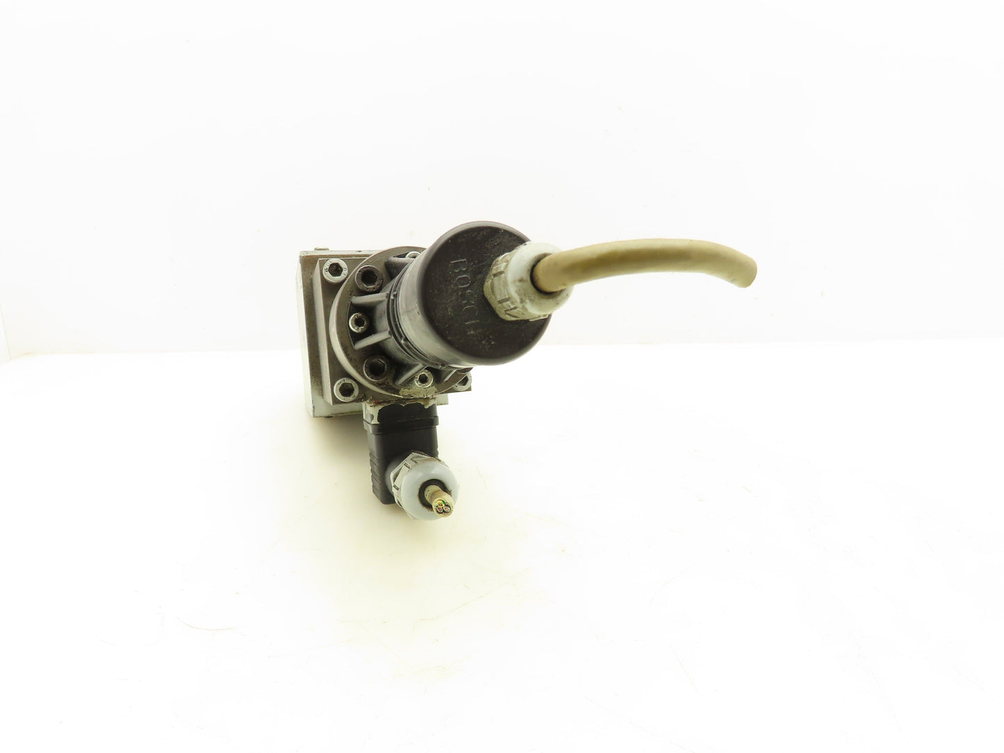 Rexroth 4WRE 10 EA64-14/24K4/M-468 Proportional Directional Valve R900965507