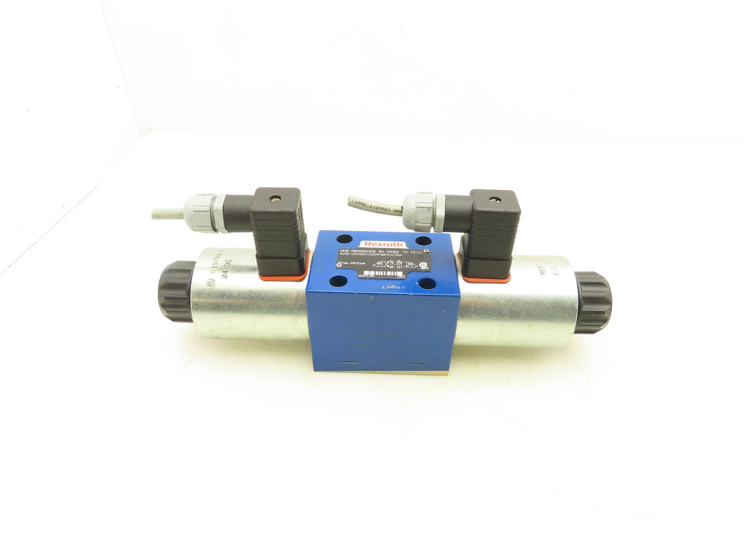 Rexroth 4WE10W33/CG24N9K4 Directional Control Solenoid Valve 24VDC R900934309