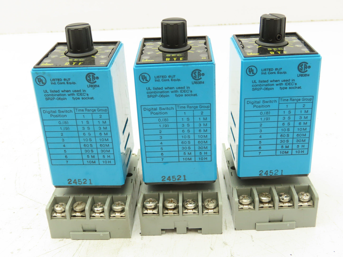 Idec RTE-P11 Electronic Timer Relay Socket 24V 10A 120V 0.1 Sec-10 Min Lot of 3