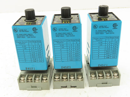 Idec RTE-P11 Electronic Timer Relay Socket 24V 10A 120V 0.1 Sec-10 Min Lot of 3