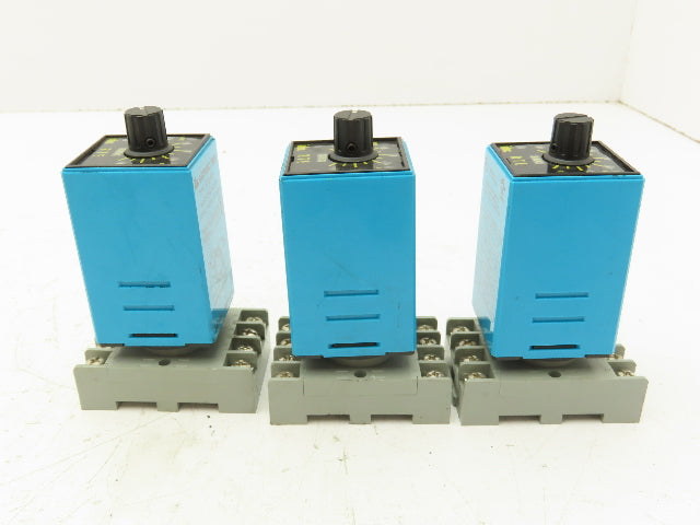 Idec RTE-P11 Electronic Timer Relay Socket 24V 10A 120V 0.1 Sec-10 Min Lot of 3