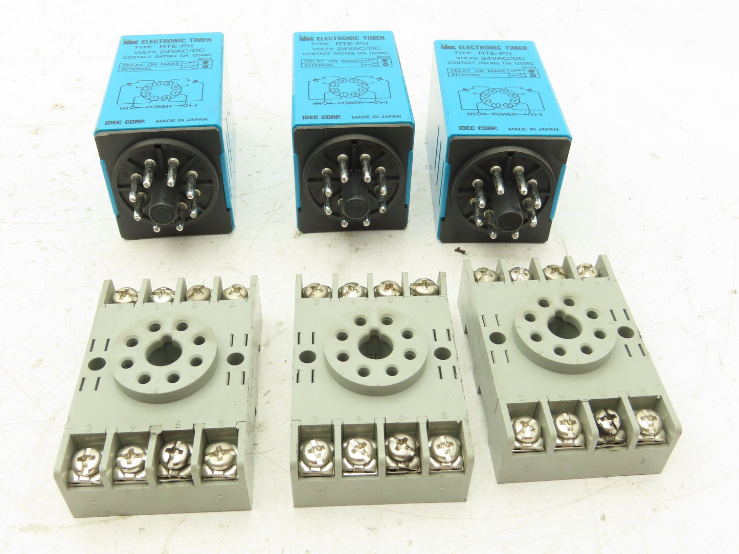 Idec RTE-P11 Electronic Timer Relay Socket 24V 10A 120V 0.1 Sec-10 Min Lot of 3