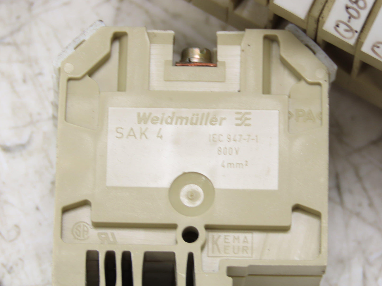 Weidmuller SAK 4 Terminal Block Tan 800V 4mm 55" DIN Rail Lot of 190