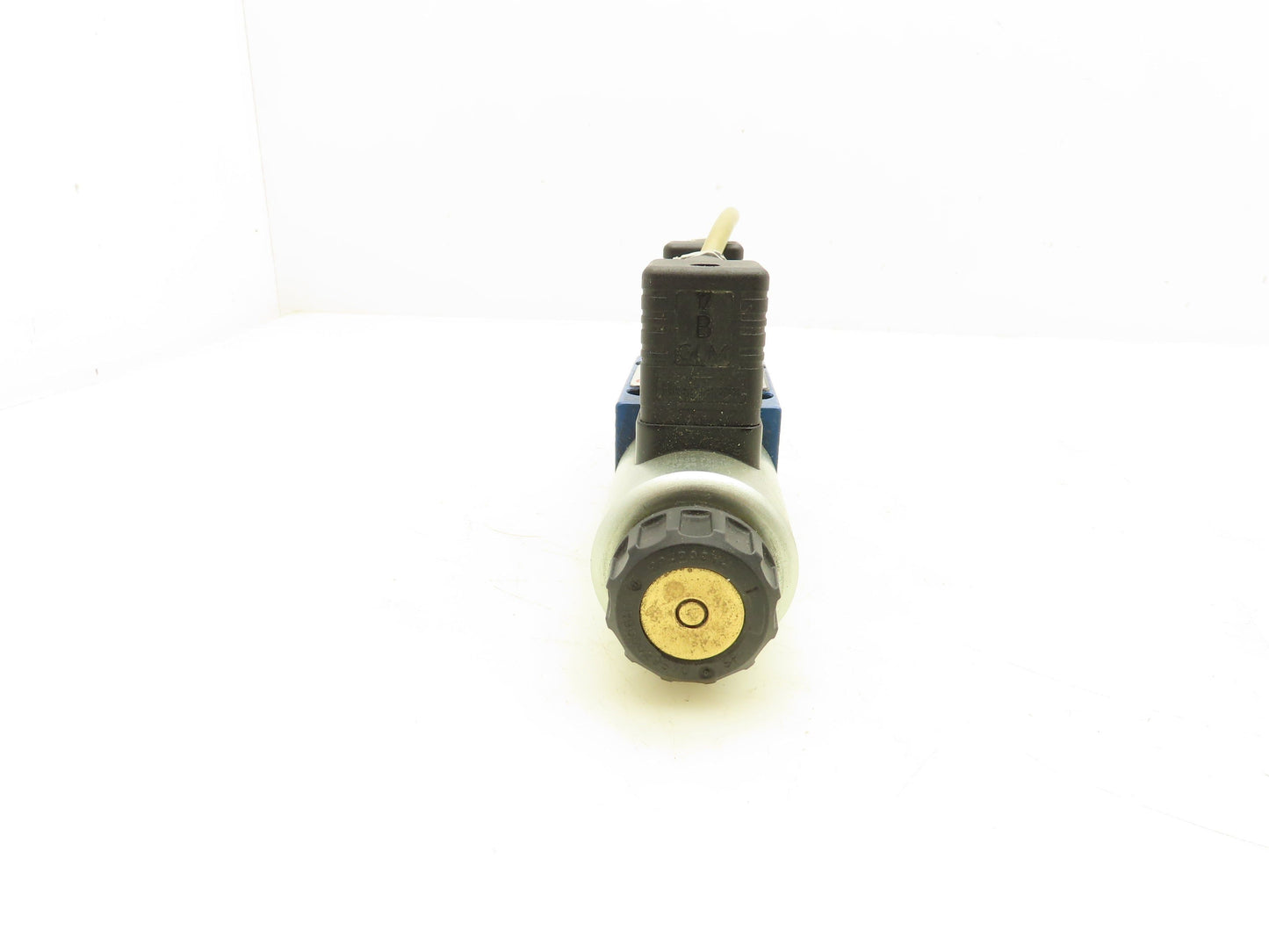 Rexroth 4WE 6 W62/EG24N9K4/Z Directional Control Solenoid Valve 24V 4/3 D03 NG6