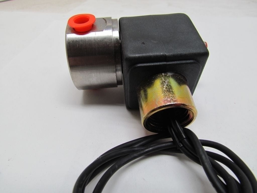 Honeywell Skinner Valve 71315SN1EN00N0C111P3 120V 1/8" NPT Solenoid Valve