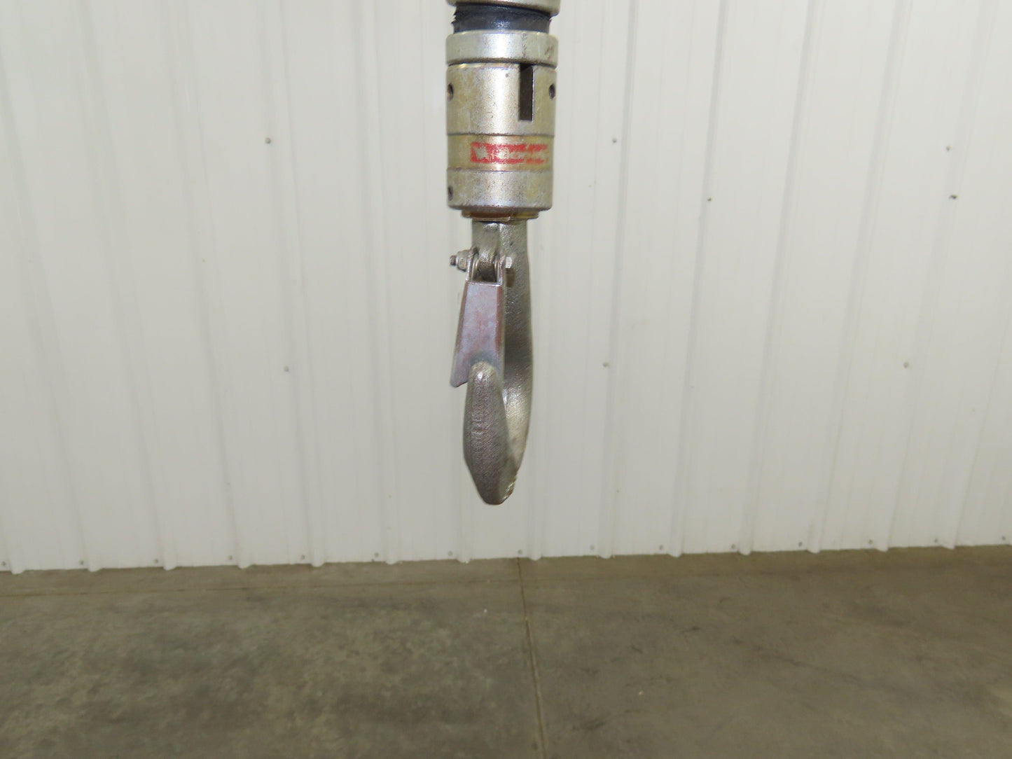 Donati 214D Electric Chain Hoist 1/2 Ton 16' Lift 16/5 FPM 2 Speed 460 Volt 3PH