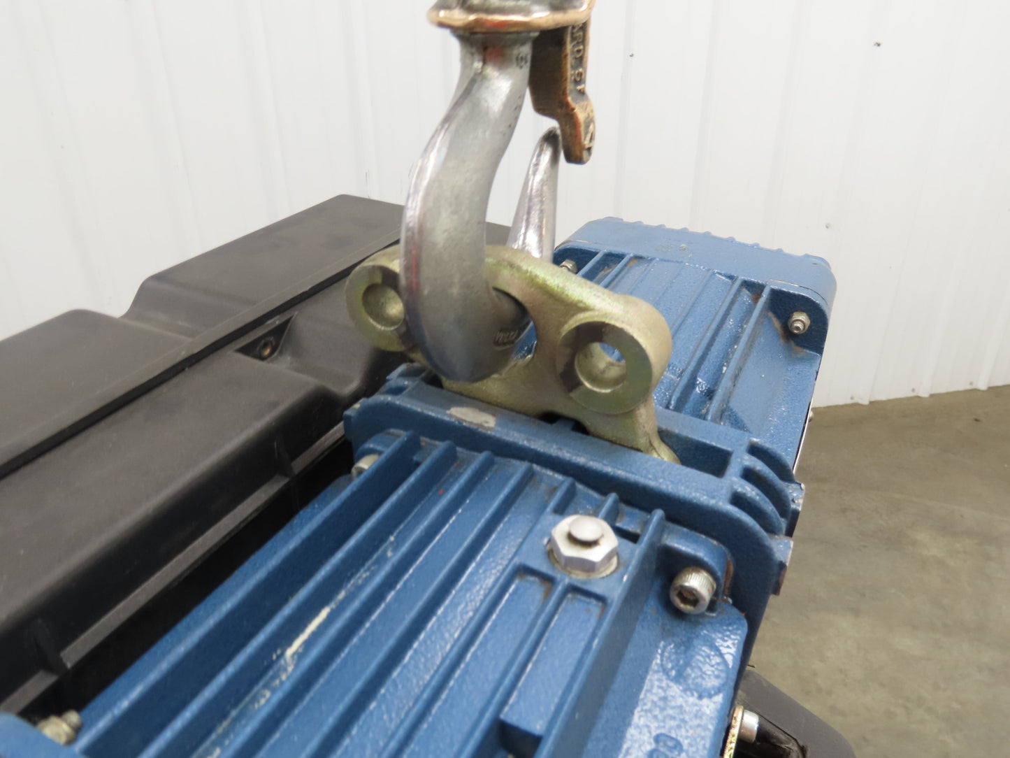 Donati 214D Electric Chain Hoist 1/2 Ton 16' Lift 16/5 FPM 2 Speed 460 Volt 3PH