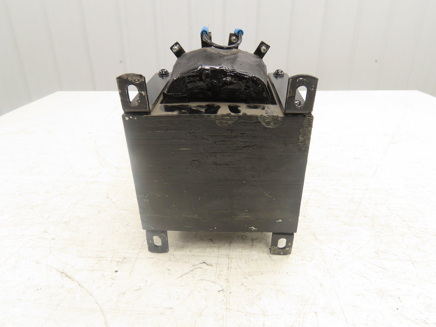 Dongan 50-1000-053 Industrial Control Transformer 1KVA 1Ph HV 240/480V LV 120V