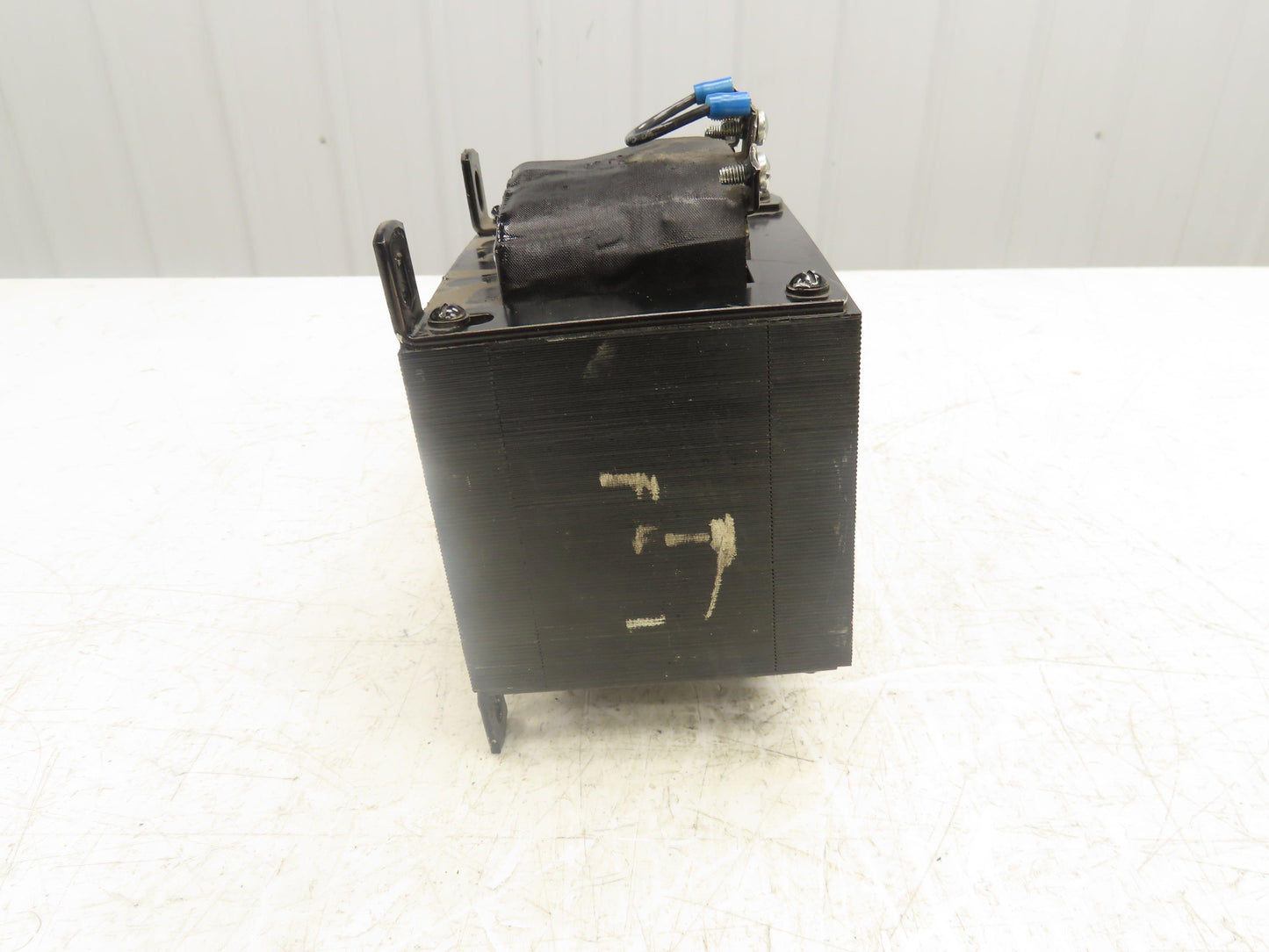 Dongan 50-1000-053 Industrial Control Transformer 1KVA 1Ph HV 240/480V LV 120V