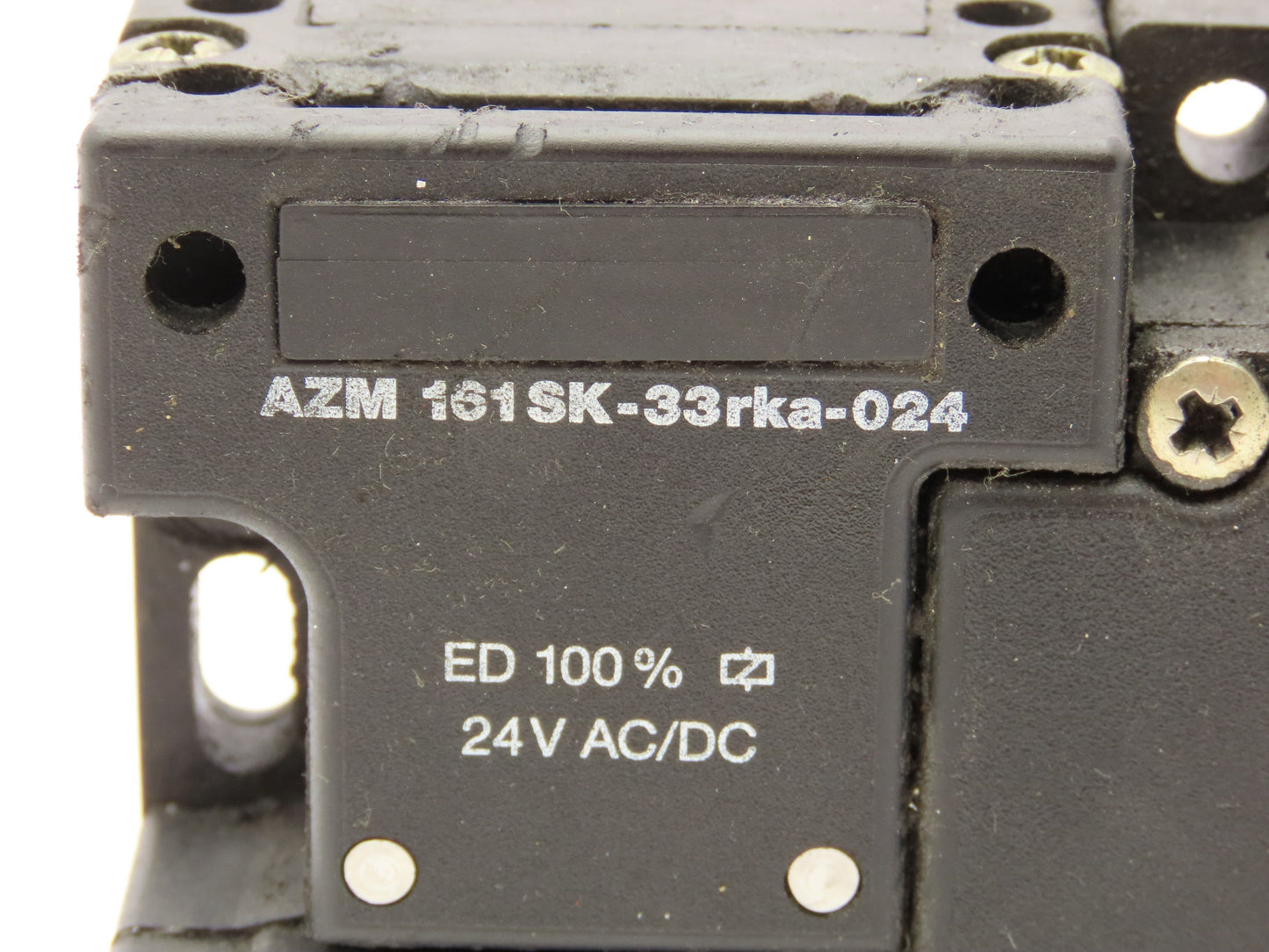 Schmersal AZM 161 SK-33RKA-024 Solenoid Interlock Safety Door Switch 24V